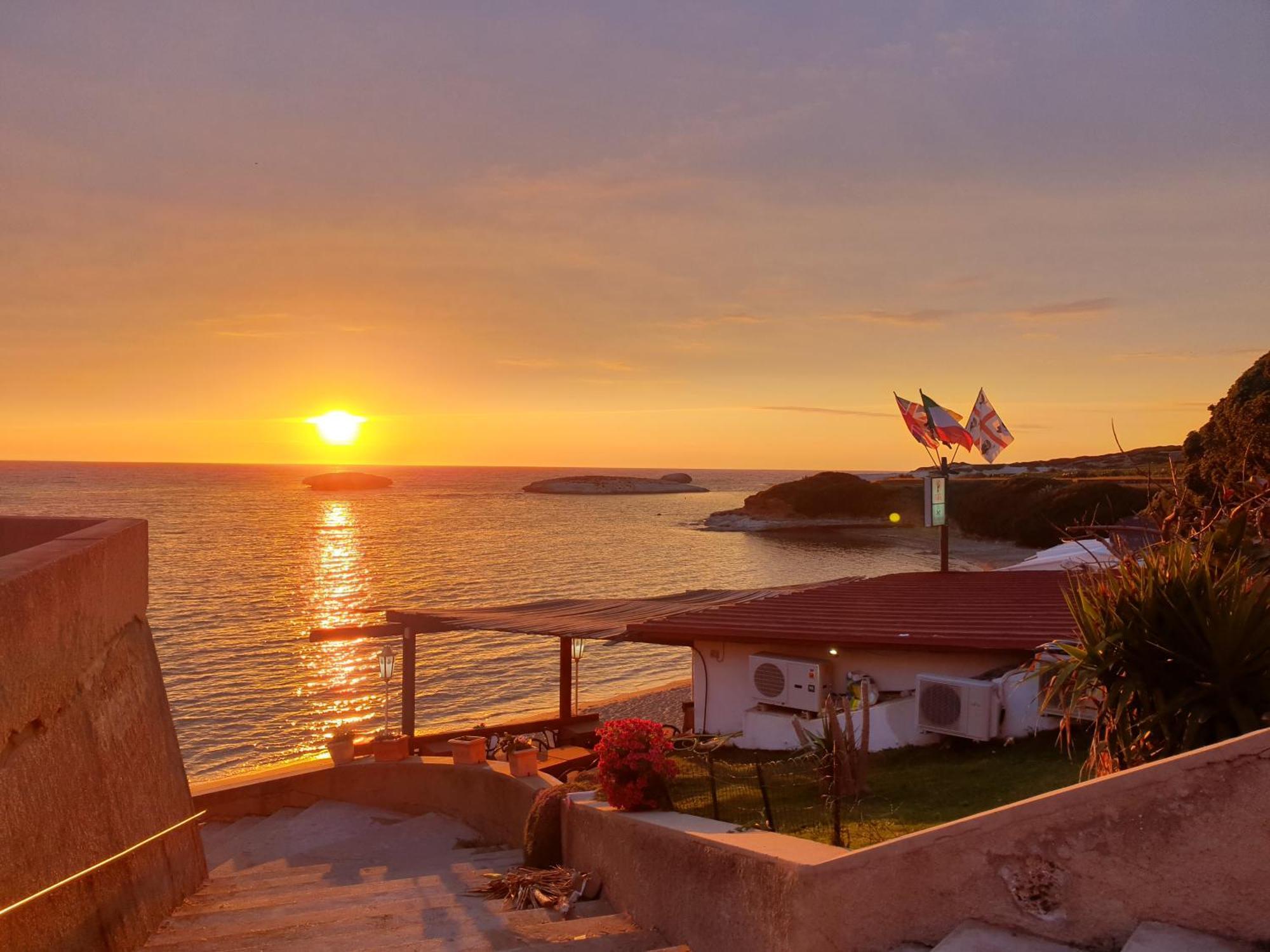 サルキットゥ・クーリエリ Mare Lughente Bed & Breakfast エクステリア 写真