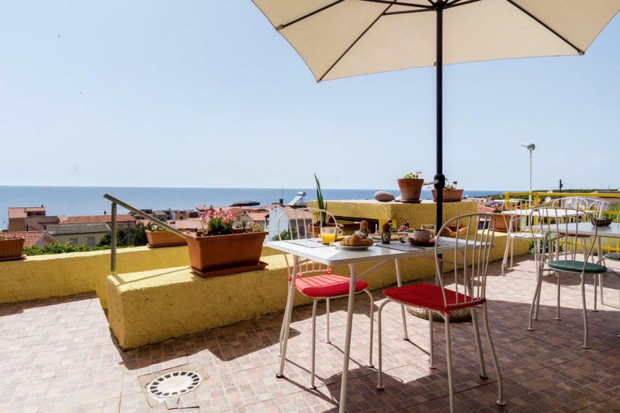 サルキットゥ・クーリエリ Mare Lughente Bed & Breakfast エクステリア 写真