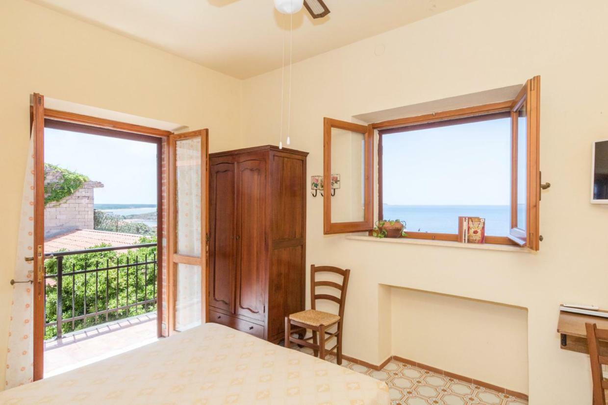 サルキットゥ・クーリエリ Mare Lughente Bed & Breakfast エクステリア 写真