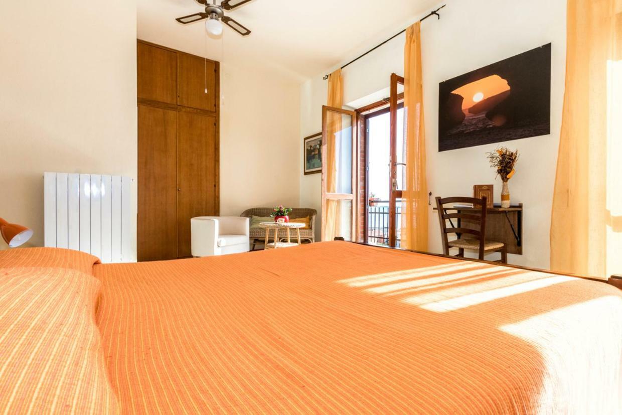 サルキットゥ・クーリエリ Mare Lughente Bed & Breakfast エクステリア 写真